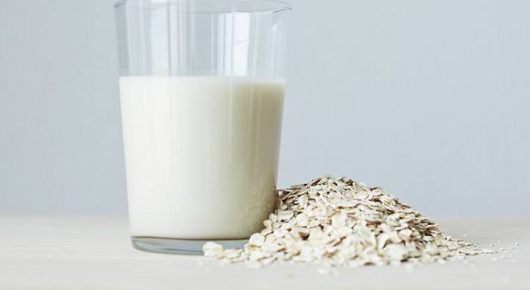 oats and oat milk